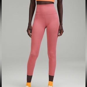 Brier rose wunder train 25in **no pockets!